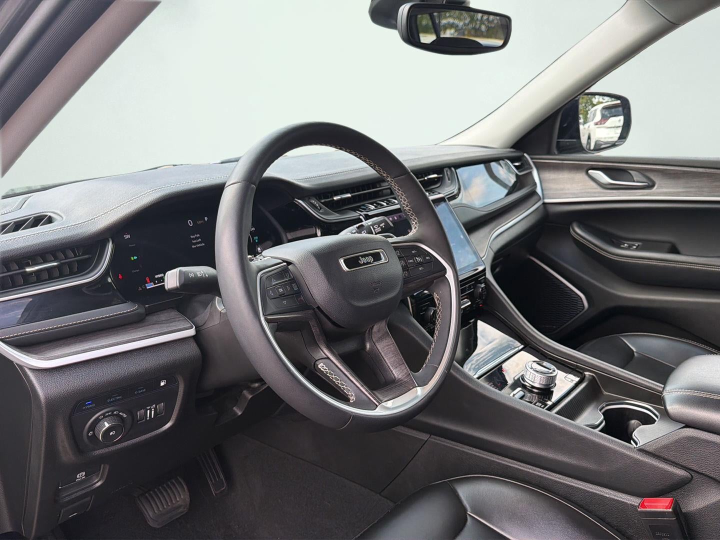 2024 Jeep Grand Cherokee 4Xe 4x4 9