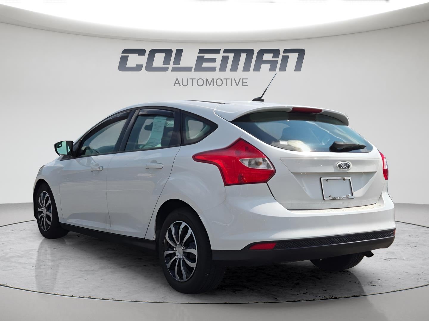 2012 Ford Focus SE 11