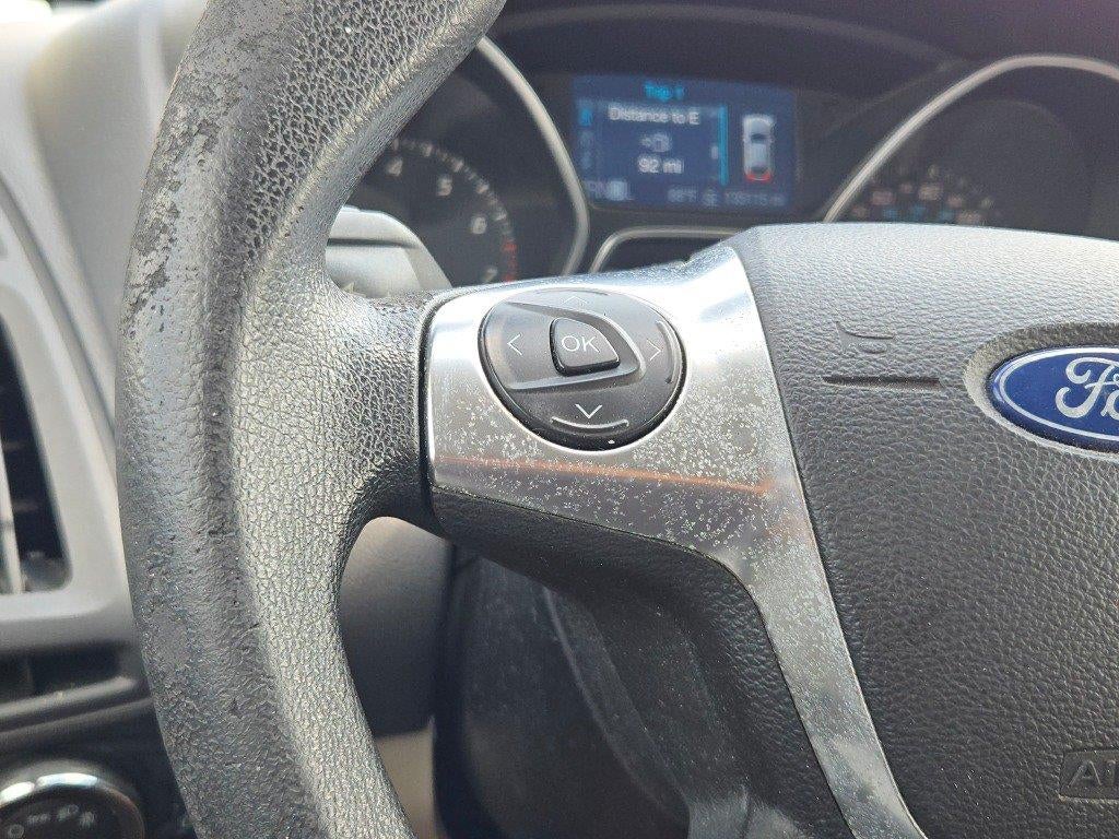 2012 Ford Focus SE 22