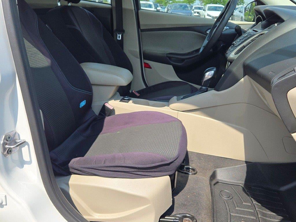 2012 Ford Focus SE 4