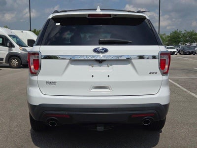 2017 Ford Explorer Base