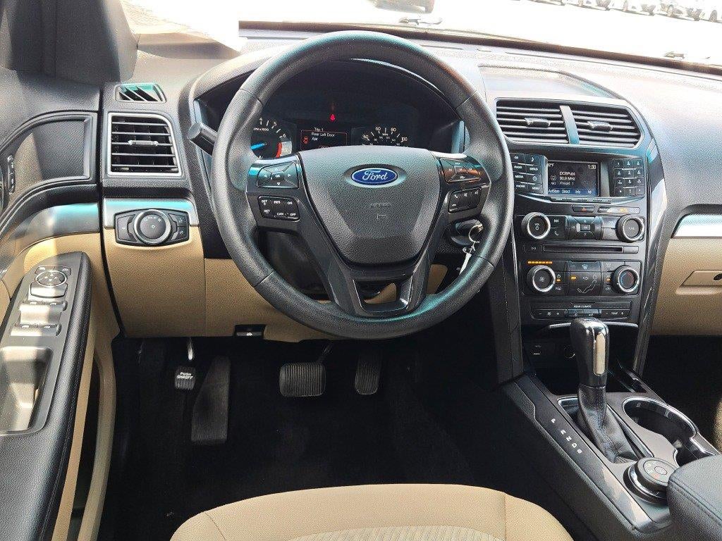 2017 Ford Explorer Base