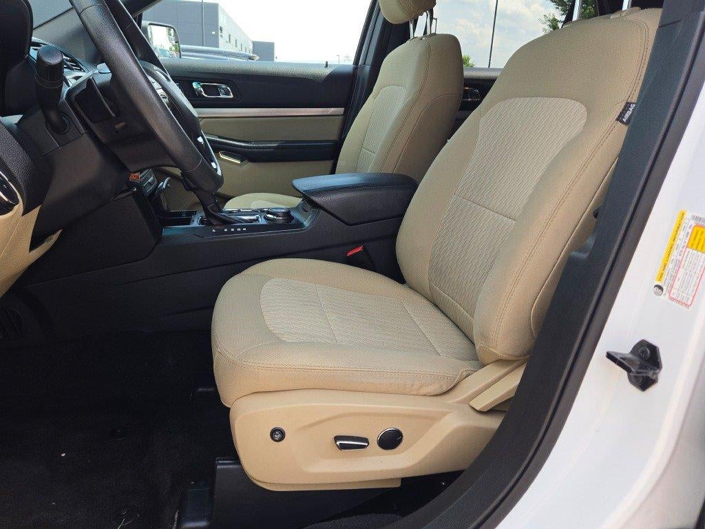 2017 Ford Explorer Base