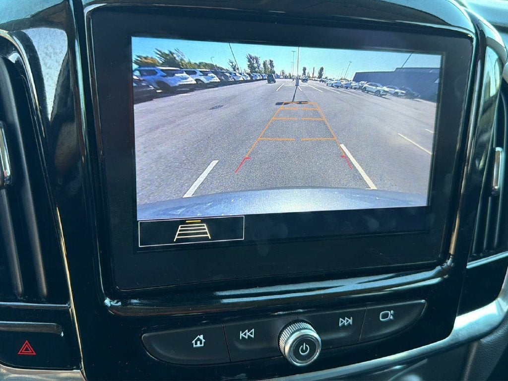 2021 Chevrolet Traverse LT Leather