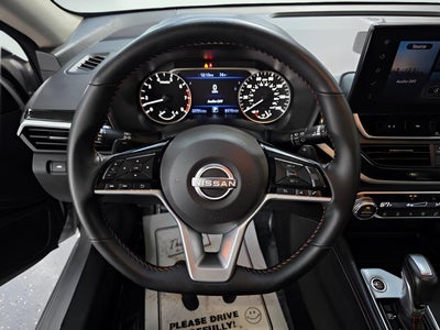 2025 Nissan Altima SR