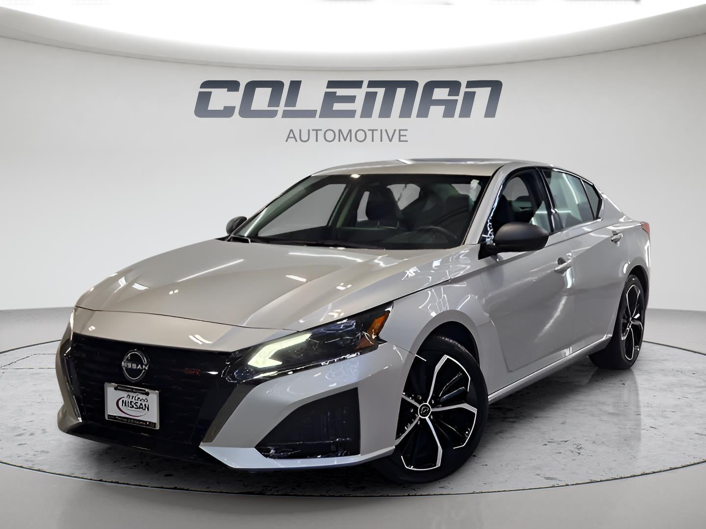 2025 Nissan Altima SR