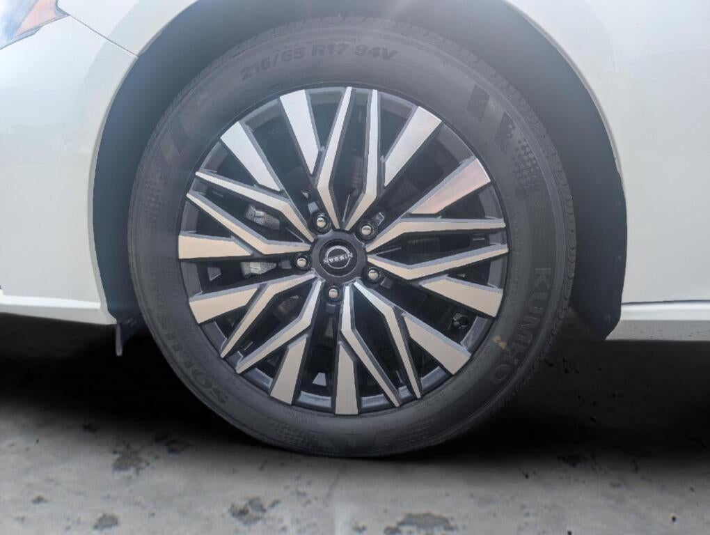 2026 Nissan Altima SV