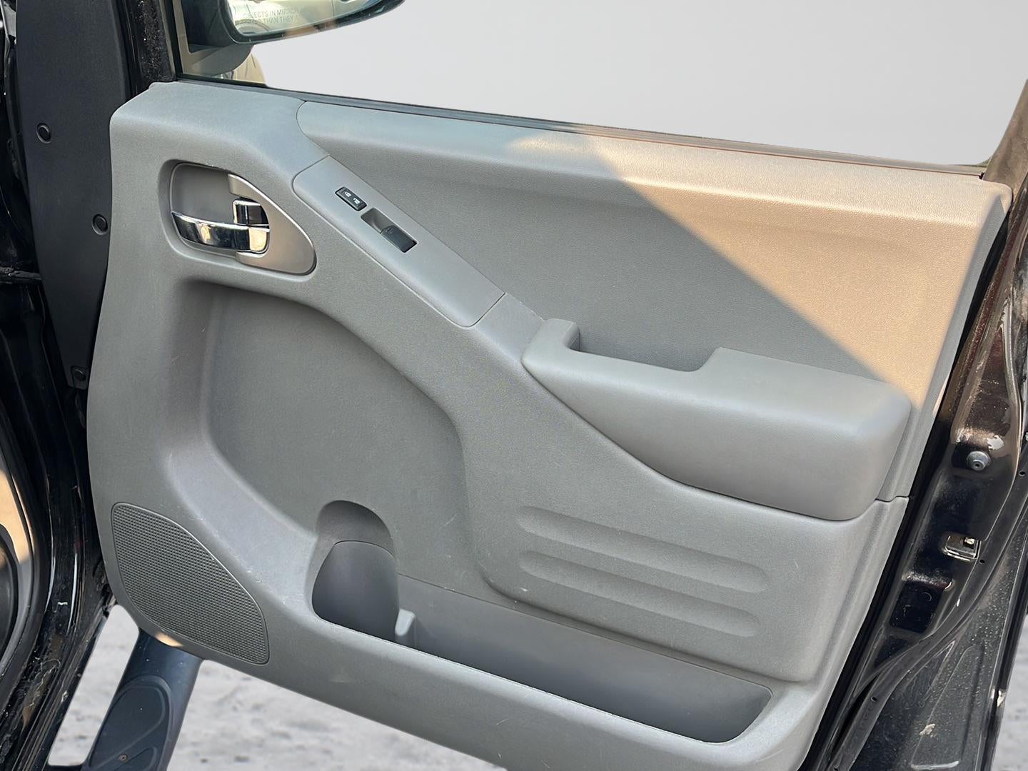 2021 Nissan Frontier SV