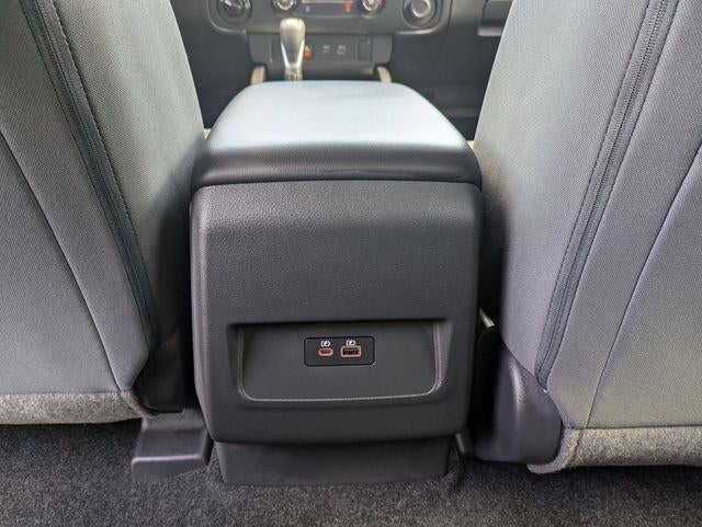 2025 Nissan Frontier Crew Cab SV