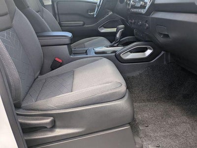 2025 Nissan Frontier Crew Cab SV