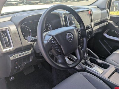 2025 Nissan Frontier Crew Cab SV