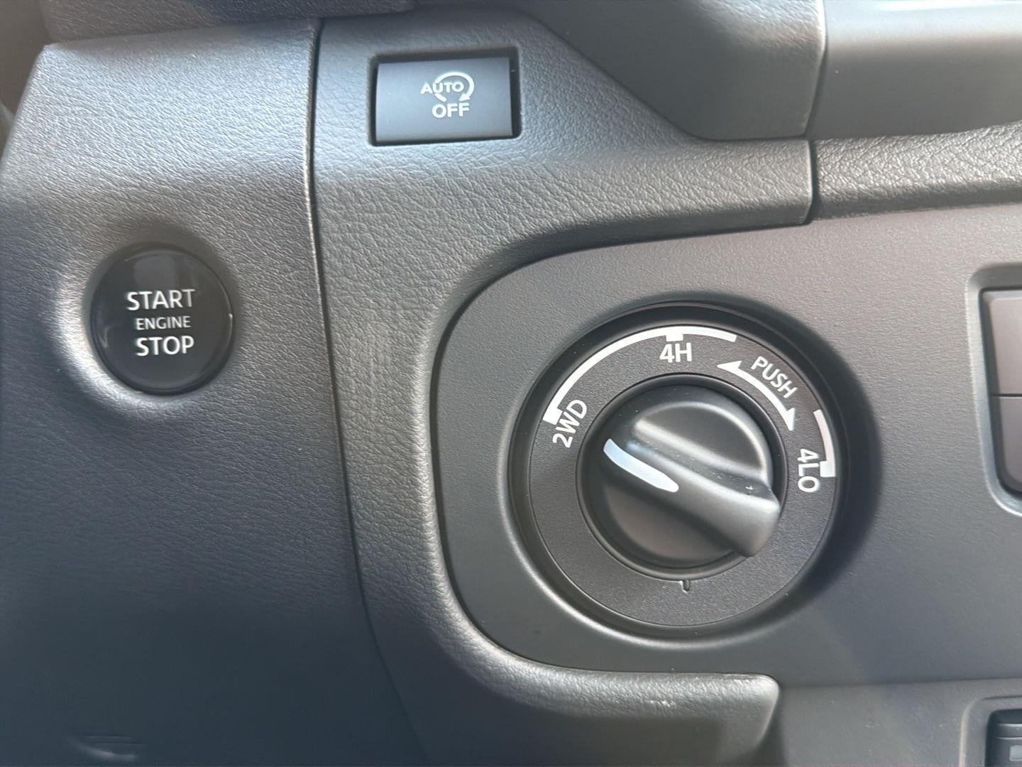 2026 Nissan Frontier Crew Cab SV