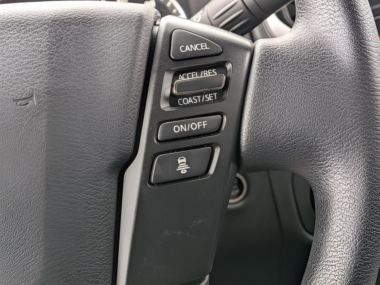 2025 Nissan Frontier Crew Cab SV