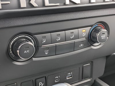 2025 Nissan Frontier Crew Cab SV