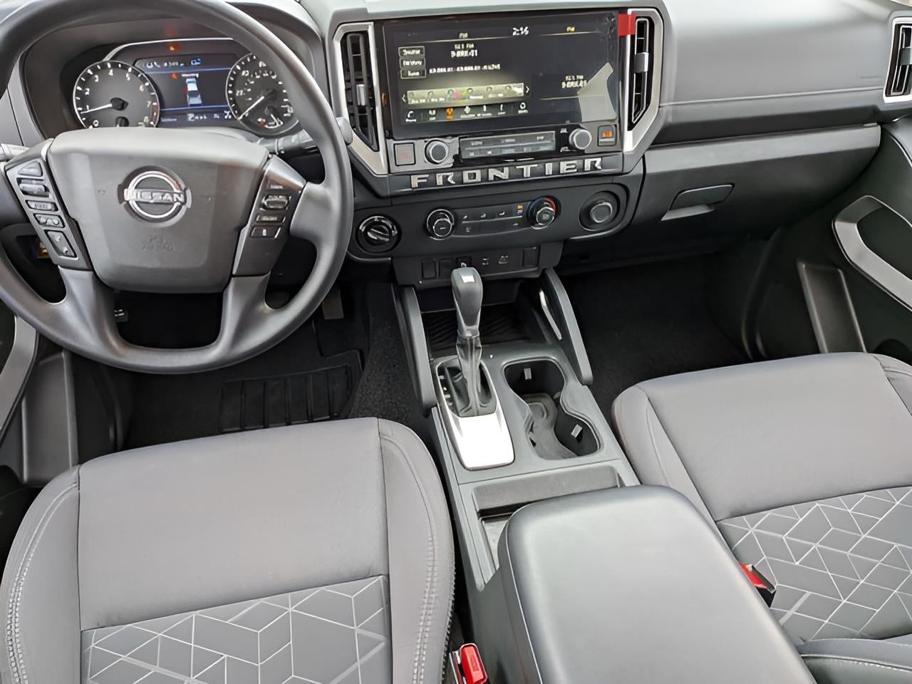 2025 Nissan Frontier Crew Cab SV