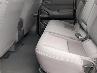 2025 Nissan Frontier Crew Cab SV