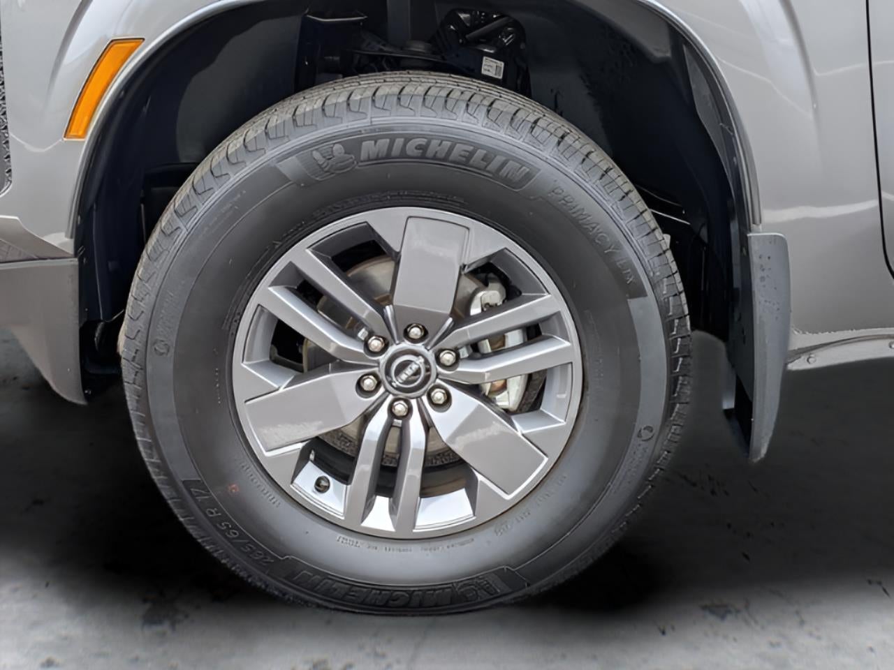2025 Nissan Frontier Crew Cab SV
