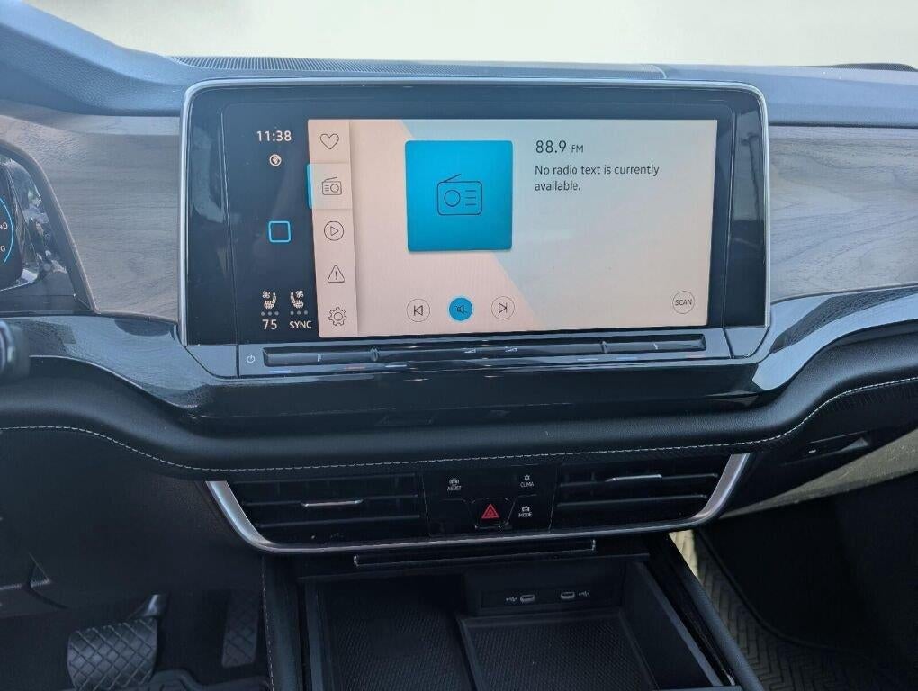 2024 Volkswagen Atlas 2.0T SE