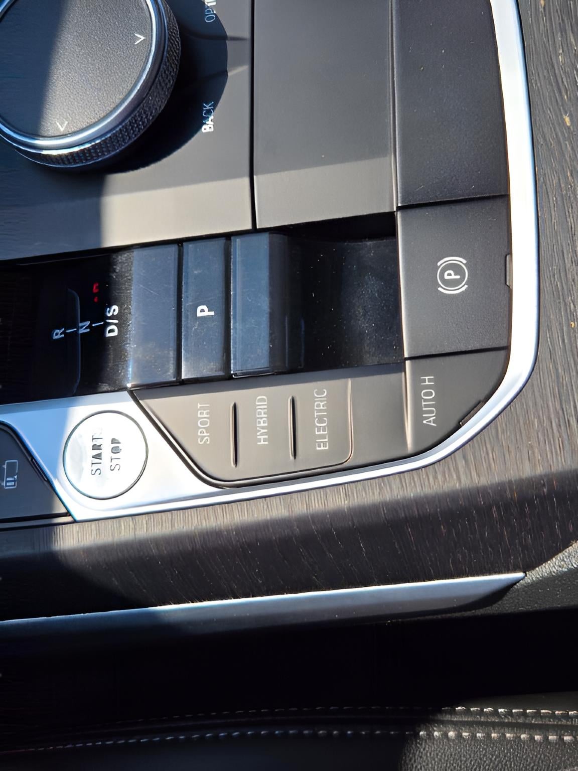 2024 BMW 3 Series 330e xDrive