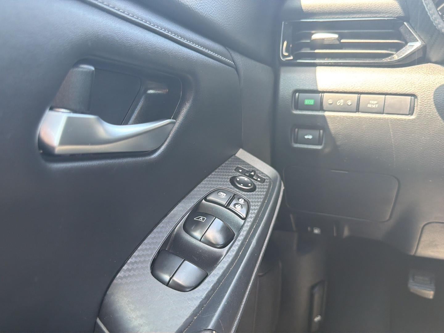 2024 Nissan Sentra SV 20