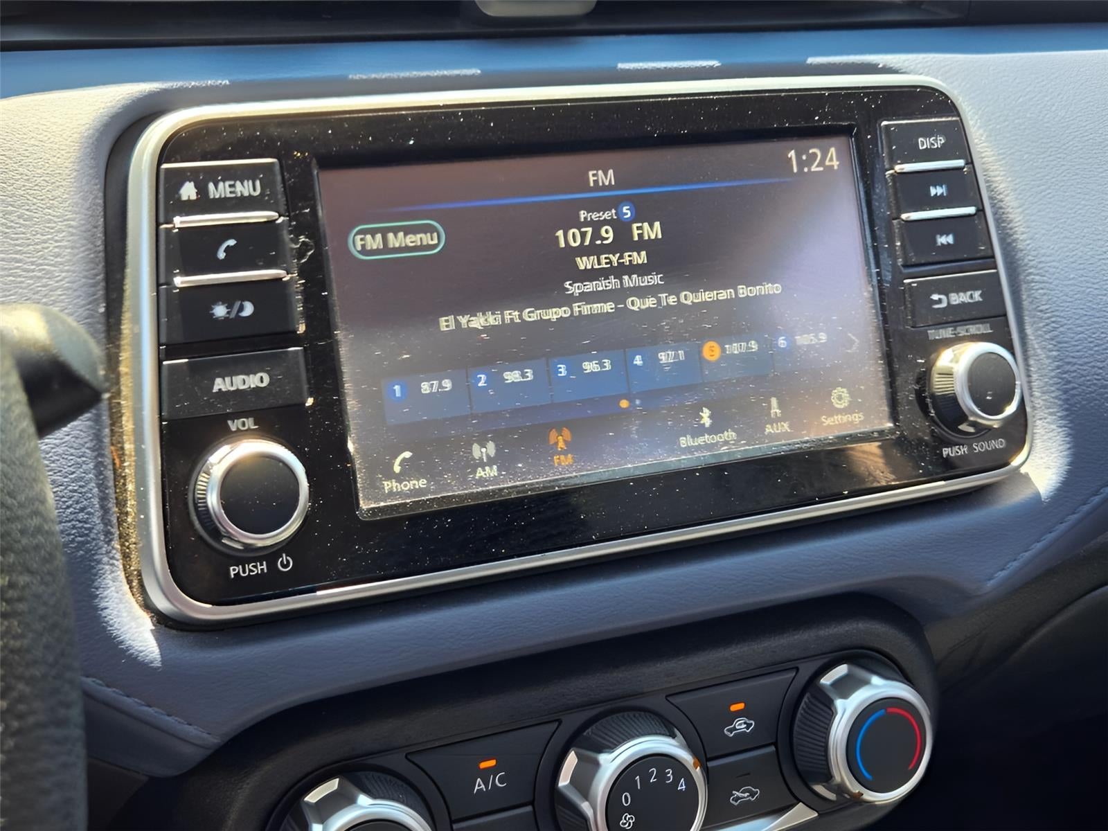 2024 Nissan Versa SV