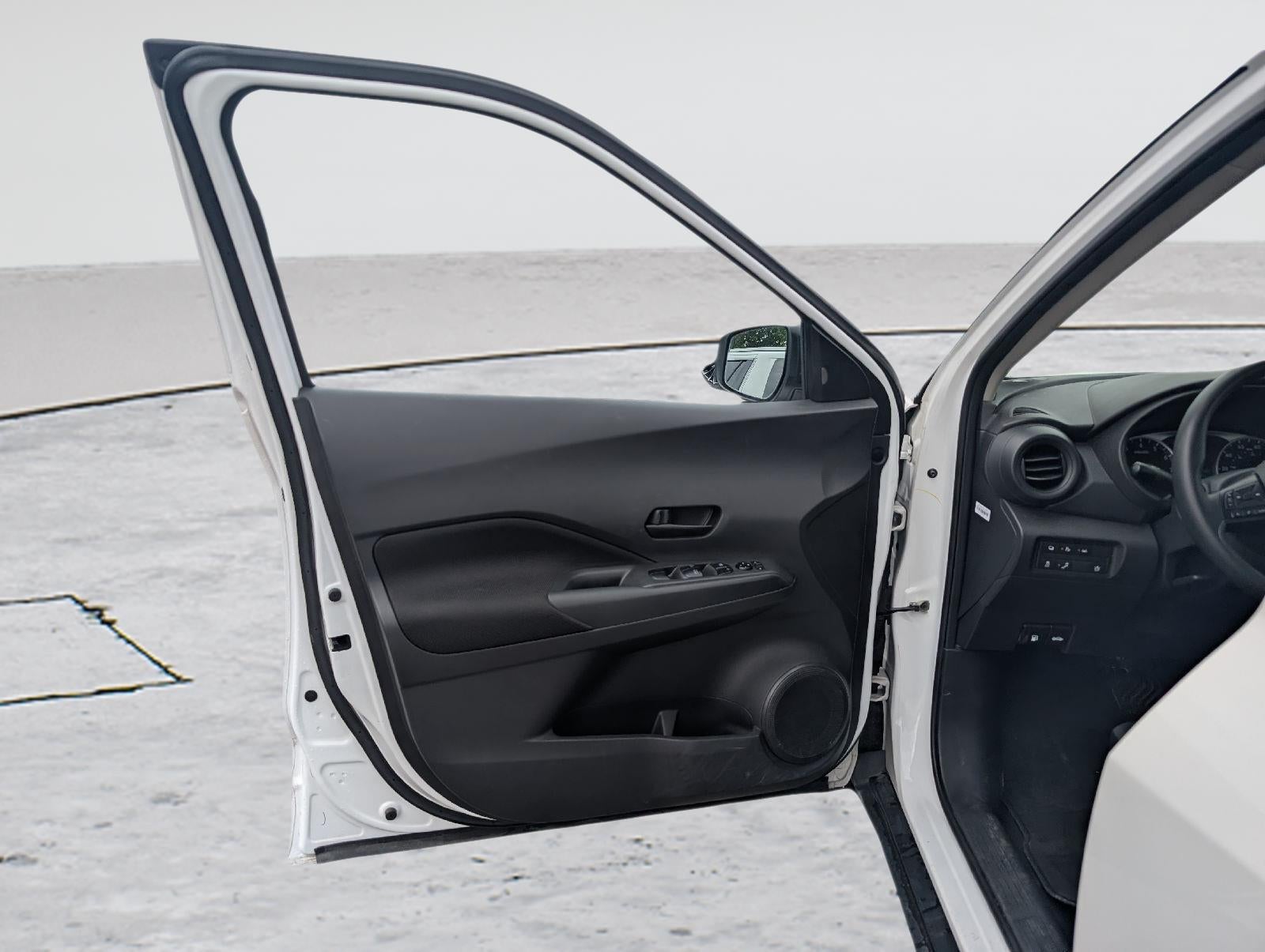 2023 Nissan Kicks S