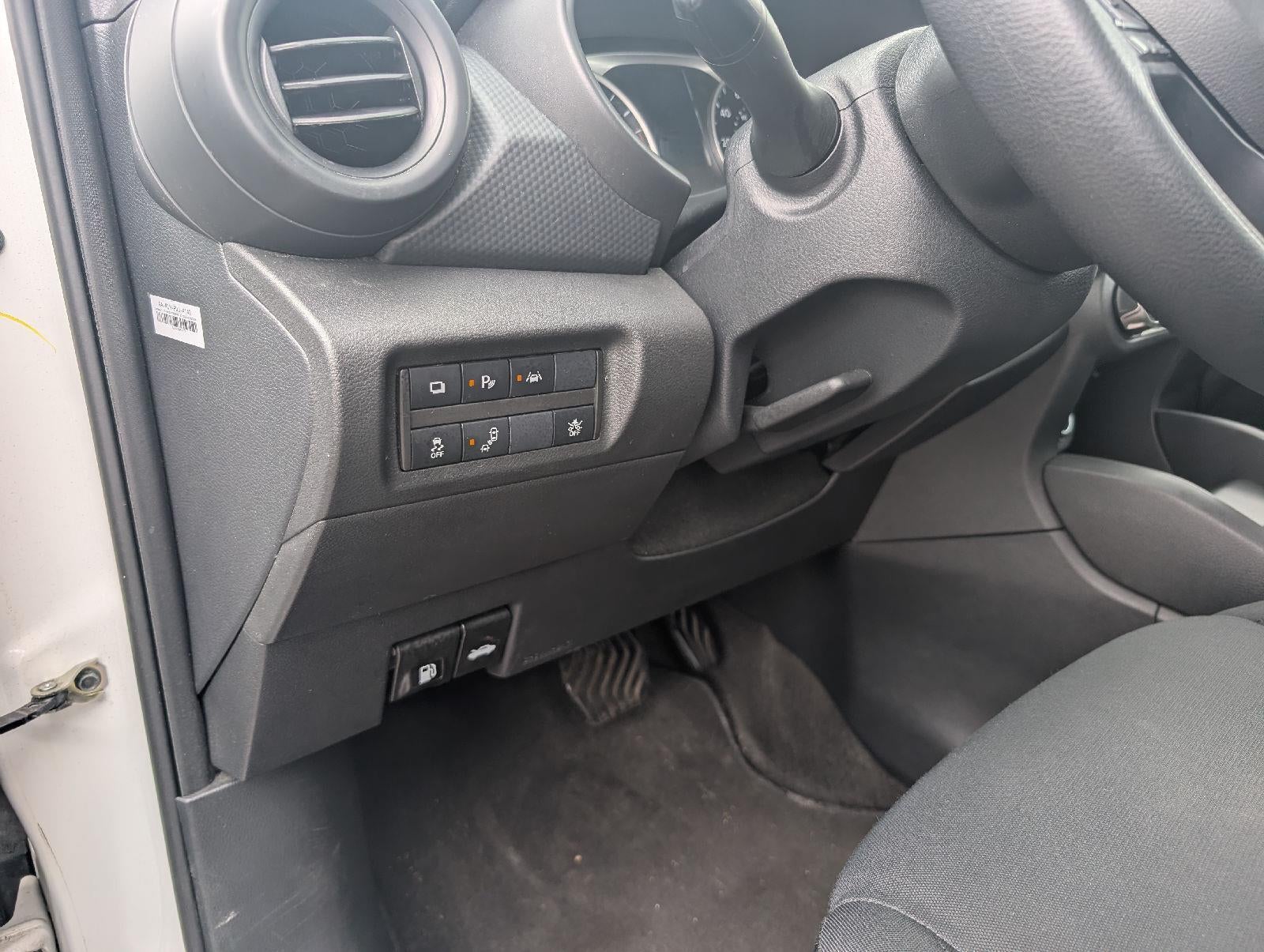 2023 Nissan Kicks S