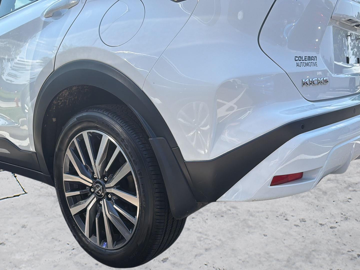 2024 Nissan Kicks SR