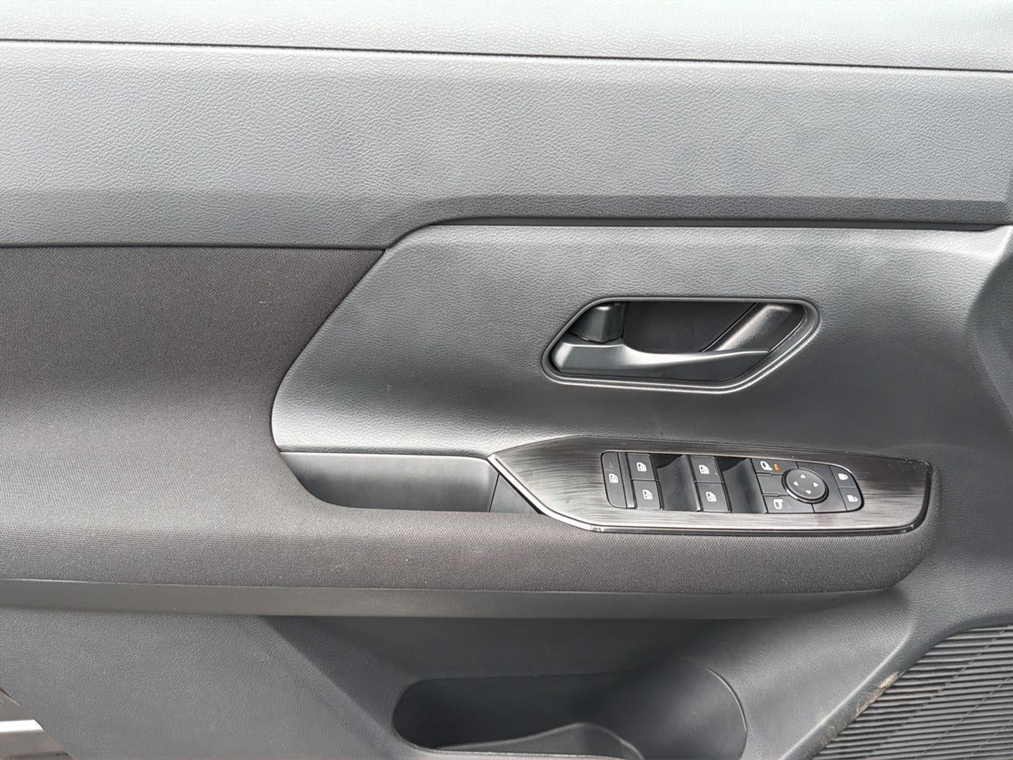 2027 Nissan Kicks S