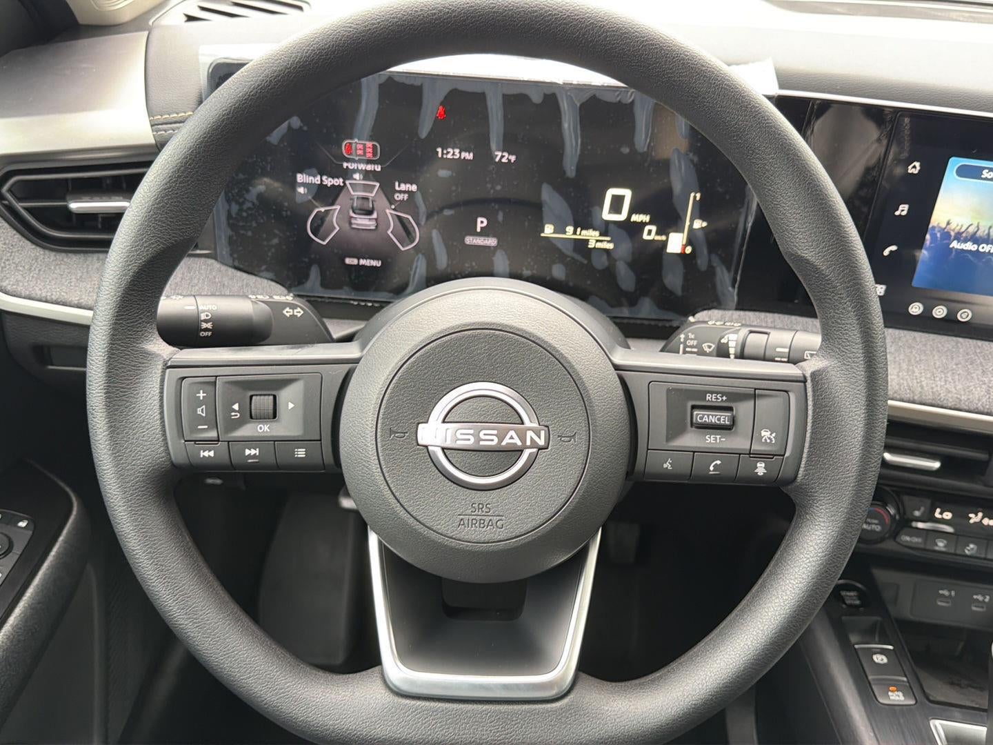 2027 Nissan Kicks SV 16