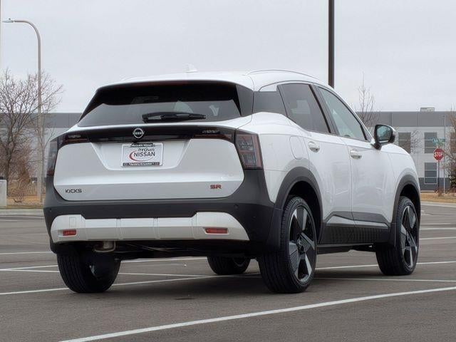 2025 Nissan Kicks SR