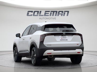 2025 Nissan Kicks SR