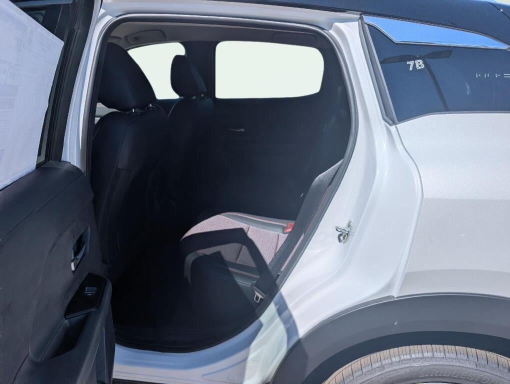 2026 Nissan Kicks SR 30