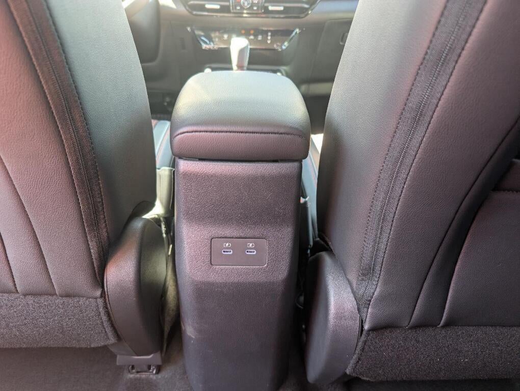 2026 Nissan Kicks SR 35