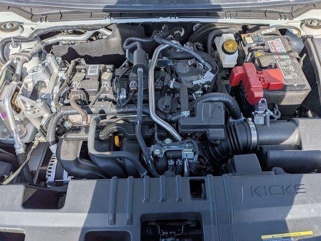 2025 Nissan Kicks SR