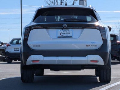 2025 Nissan Kicks SR