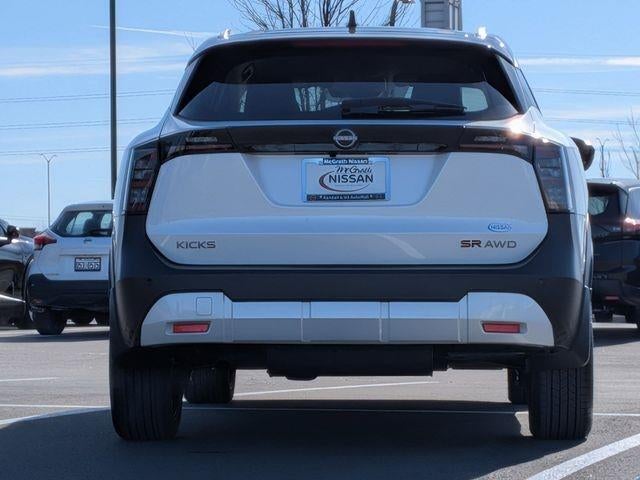2025 Nissan Kicks SR