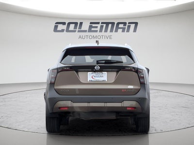 2025 Nissan Kicks SR
