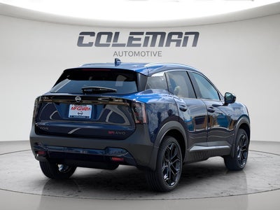 2025 Nissan Kicks SR