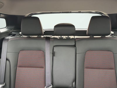 2027 Nissan Kicks SR