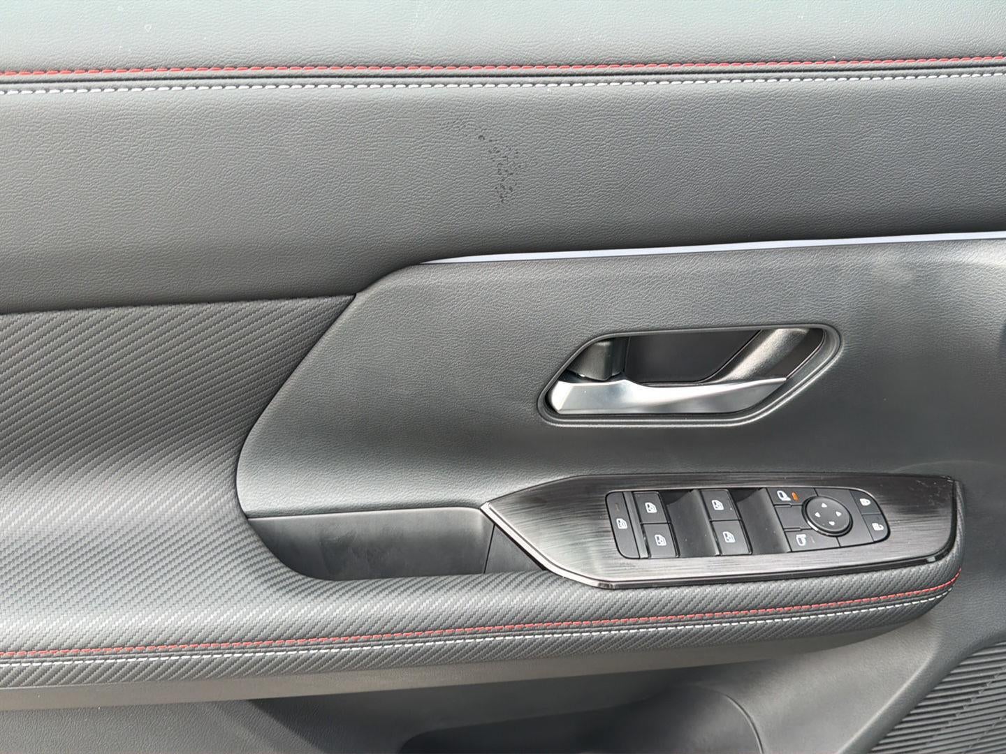 2027 Nissan Kicks SR