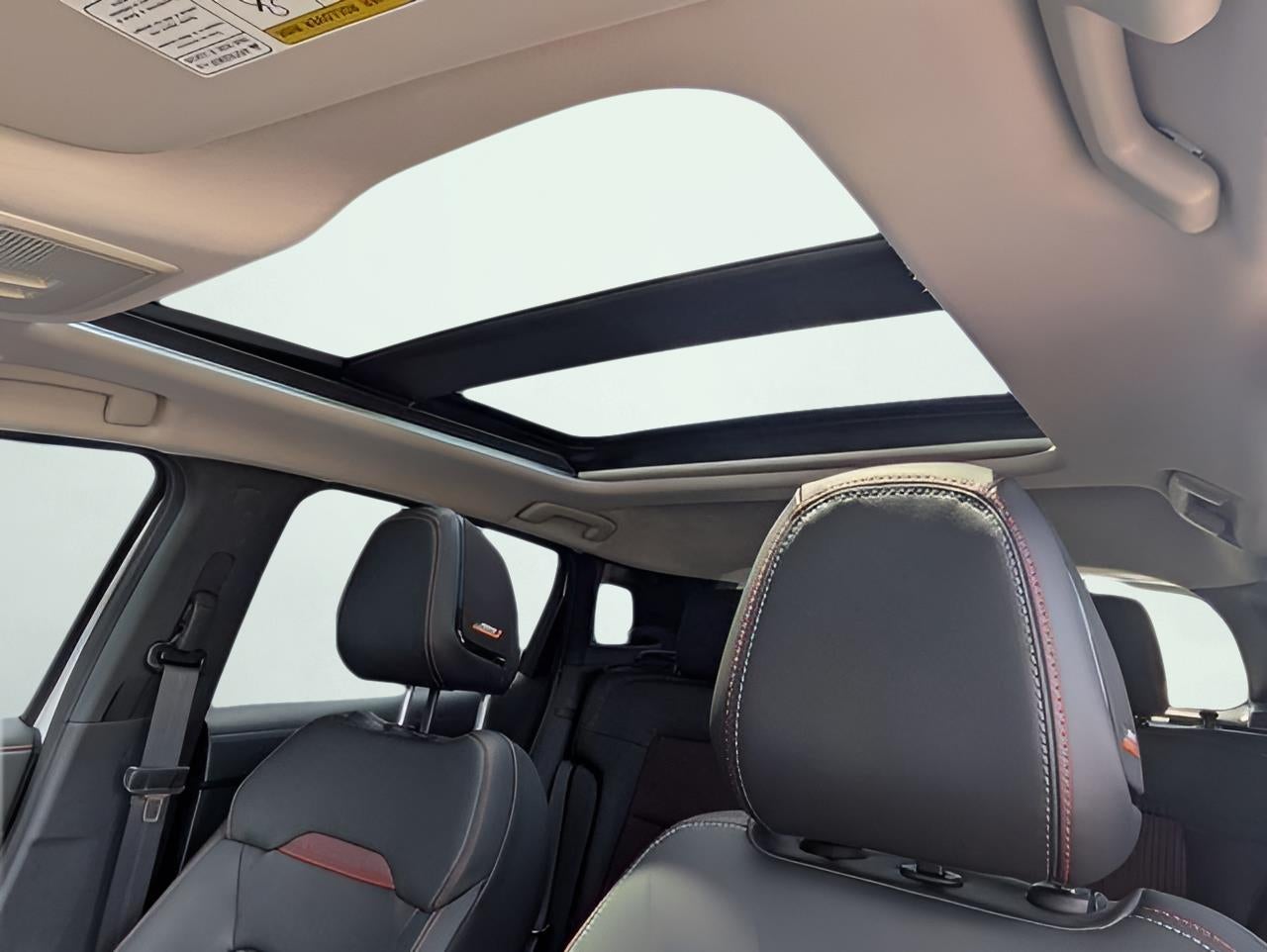 2025 Nissan Kicks SR AWD - Photo 14