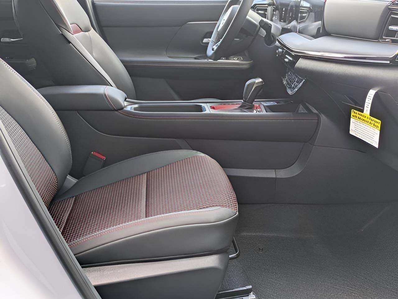 2025 Nissan Kicks SR AWD - Photo 27