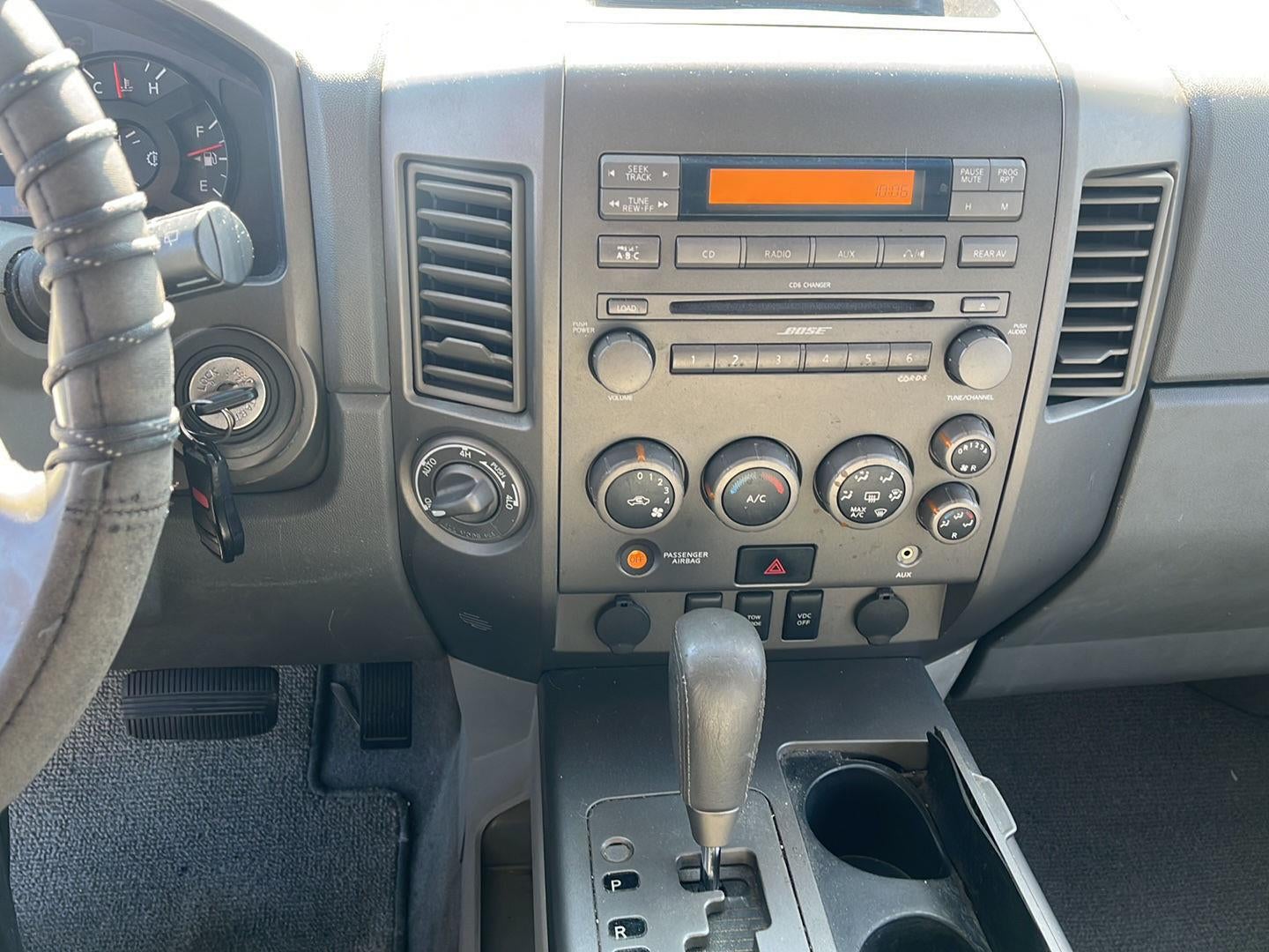 2004 Nissan Pathfinder Armada SE