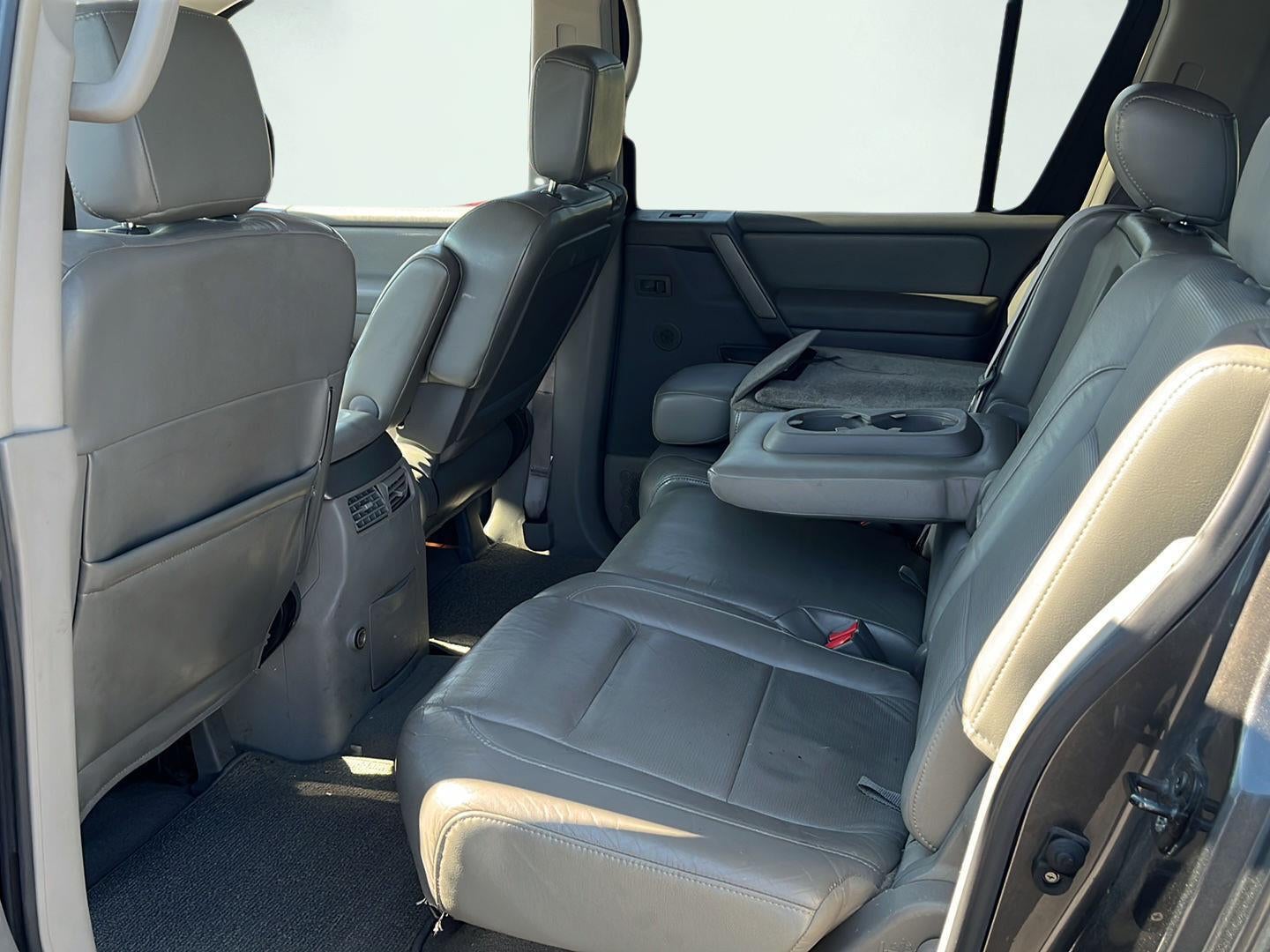 2004 Nissan Pathfinder Armada SE