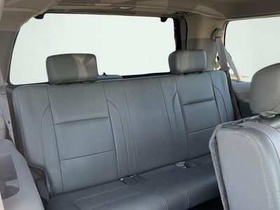 2004 Nissan Pathfinder Armada SE