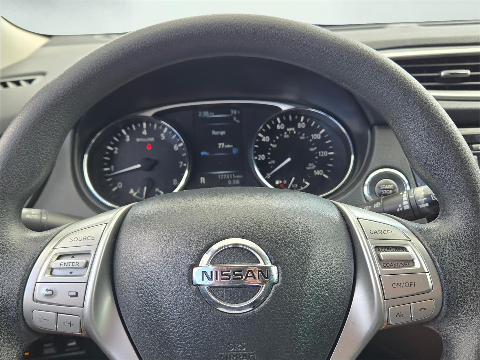 2016 Nissan Rogue SV