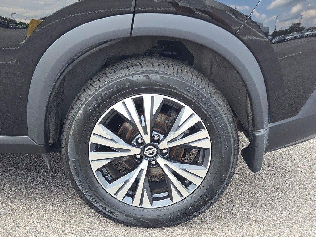 2021 Nissan Rogue SV 14