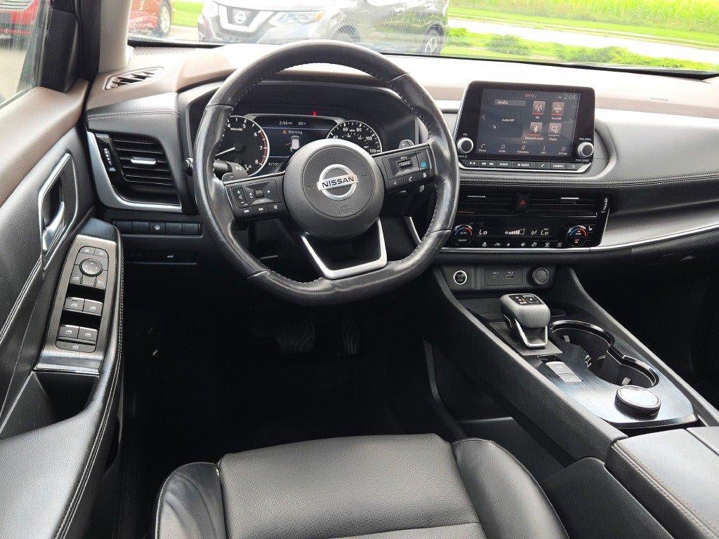 2021 Nissan Rogue SV 18