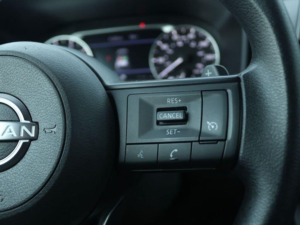 2023 Nissan Rogue S 26